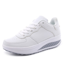 XEK Plus Size Spring Women Flat Platform Shoes Woman White Nursing Shoe Loafers Slip on Moccasins Slimming Shoes woman ST207