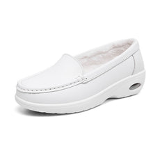 TIMETANG 2018 White Nursing Shoes Women Comfortable Work Shoes Slip On Casual Medical Shoes For Women Genuine Leather Soft C203