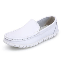 BEYARNE  New Four seasons Fashion Man Pure white Split soft Comfortable Casual Sewing Men breathable genuine Leather Nurse shoes