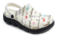 Slip on Casual Garden Girls Clogs Waterproof Shoes Women Classic Nursing Clogs Hospital Women Work Medical Sandals Big Size