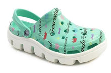 Slip on Casual Garden Girls Clogs Waterproof Shoes Women Classic Nursing Clogs Hospital Women Work Medical Sandals Big Size