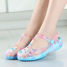 2018 Slip on Casual Garden Clogs Waterproof Shoes Women Classic Nursing EVA Clogs Hospital Women Work Medical Sandals for Girls