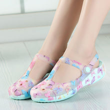 2018 Slip on Casual Garden Clogs Waterproof Shoes Women Classic Nursing EVA Clogs Hospital Women Work Medical Sandals for Girls