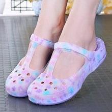 2018 Slip on Casual Garden Clogs Waterproof Shoes Women Classic Nursing EVA Clogs Hospital Women Work Medical Sandals for Girls