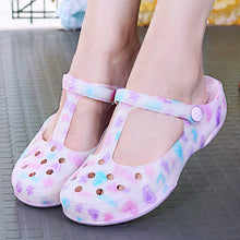 2018 Slip on Casual Garden Clogs Waterproof Shoes Women Classic Nursing EVA Clogs Hospital Women Work Medical Sandals for Girls