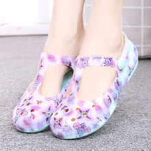 2018 Slip on Casual Garden Clogs Waterproof Shoes Women Classic Nursing EVA Clogs Hospital Women Work Medical Sandals for Girls