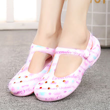 2018 Slip on Casual Garden Clogs Waterproof Shoes Women Classic Nursing EVA Clogs Hospital Women Work Medical Sandals for Girls